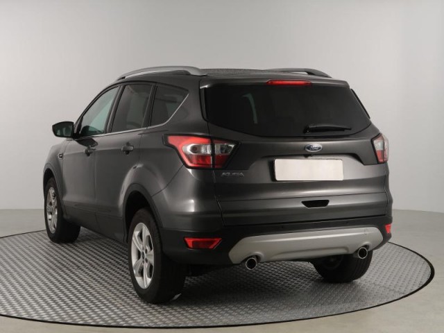 Ford Kuga  1.5 TDCi Titanium