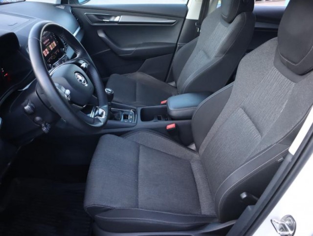Škoda Karoq  1.5 TSI Style