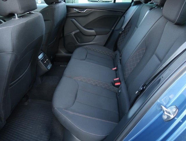 Škoda Kamiq  1.0 TSI 