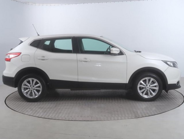 Nissan Qashqai  1.2 DIG-T 