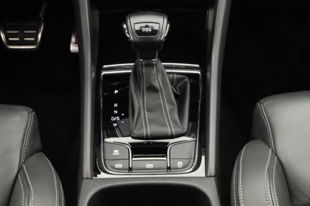 Škoda Karoq  1.5 TSI Sportline