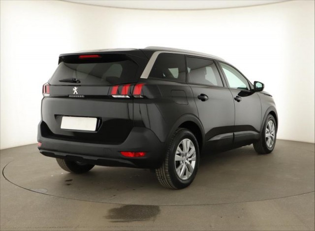 Peugeot 5008  1.5 BlueHDi 