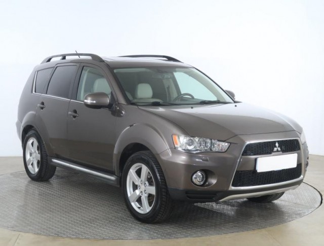 Mitsubishi Outlander  2.2 DI-D 