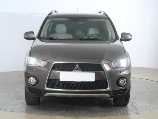 Mitsubishi Outlander  2.2 DI-D 