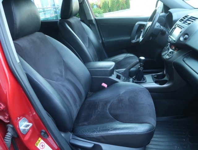 Toyota RAV 4  2.2 D-4D 