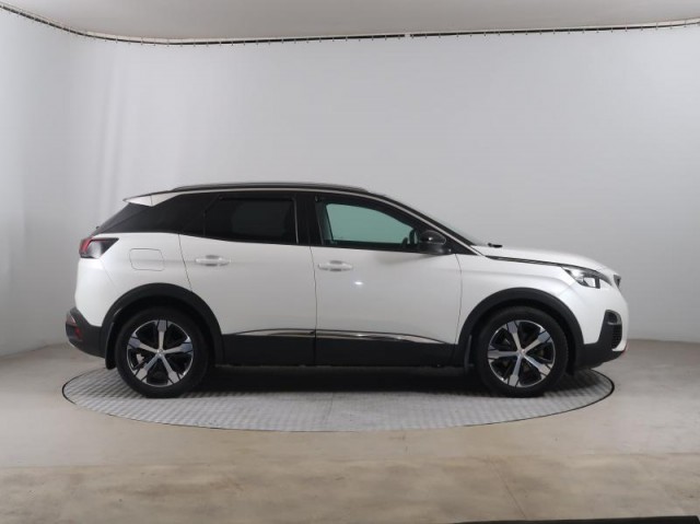 Peugeot 3008  1.6 BlueHDi 