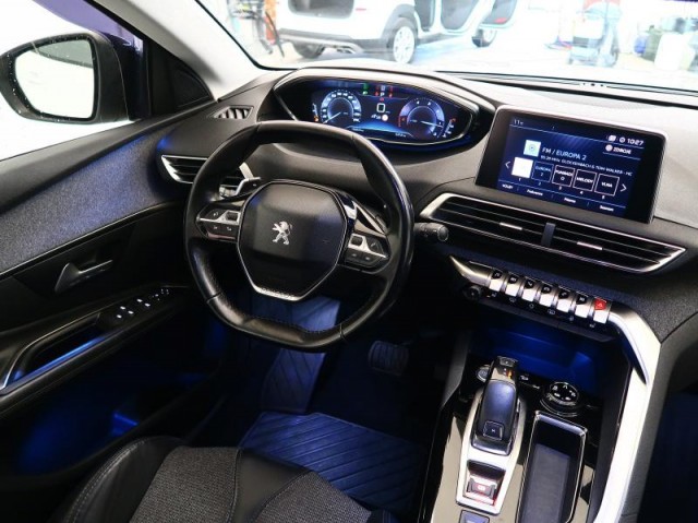 Peugeot 3008  1.6 BlueHDi 
