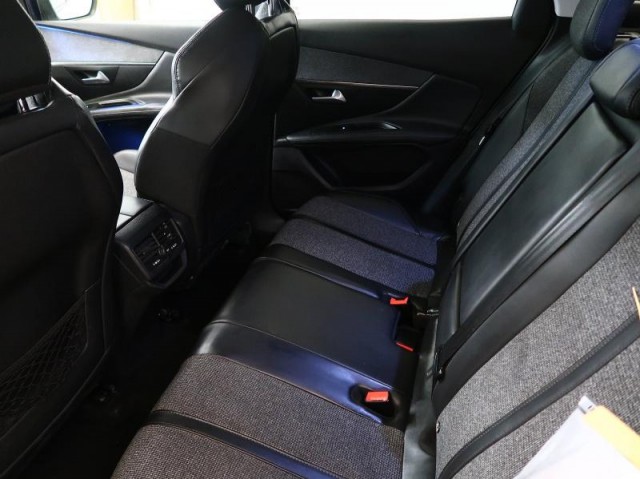 Peugeot 3008  1.6 BlueHDi 