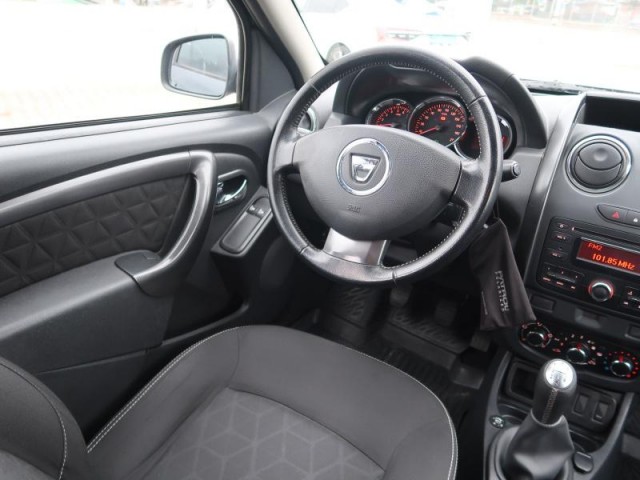 Dacia Duster  1.6 16V 