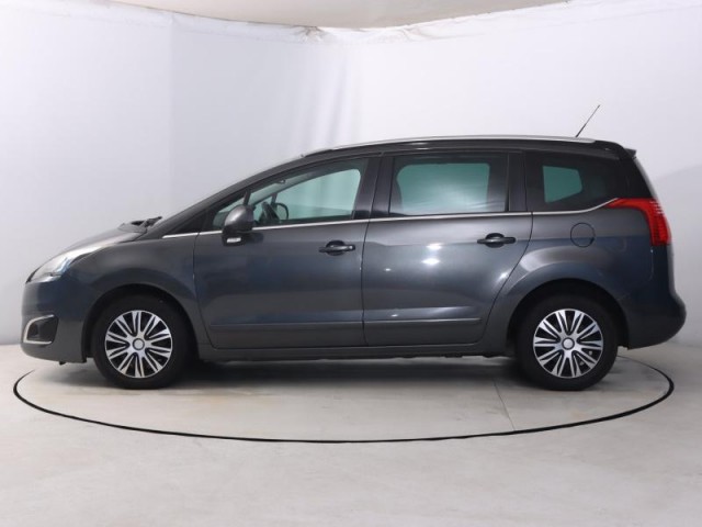 Peugeot 5008  2.0 BlueHDi 