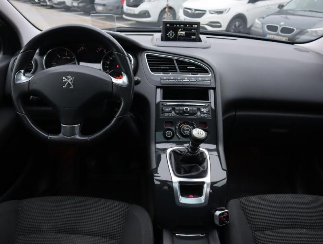 Peugeot 5008  2.0 BlueHDi 