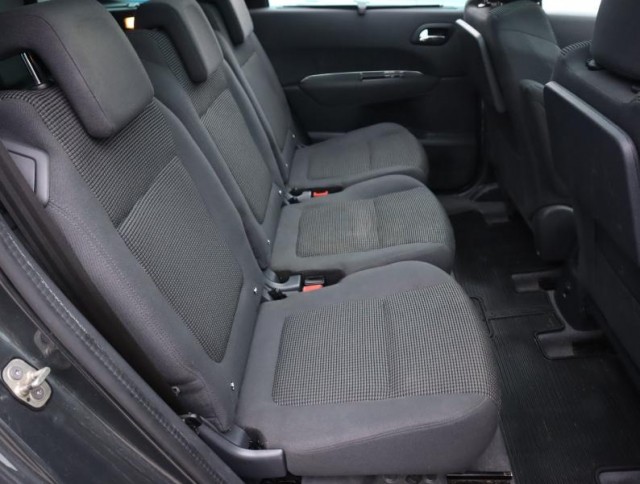 Peugeot 5008  2.0 BlueHDi 