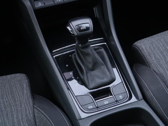 Škoda Karoq  1.5 TSI Style