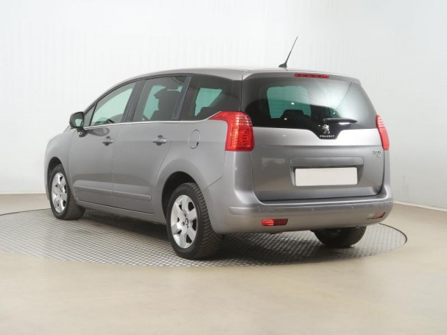 Peugeot 5008  1.6 HDi 