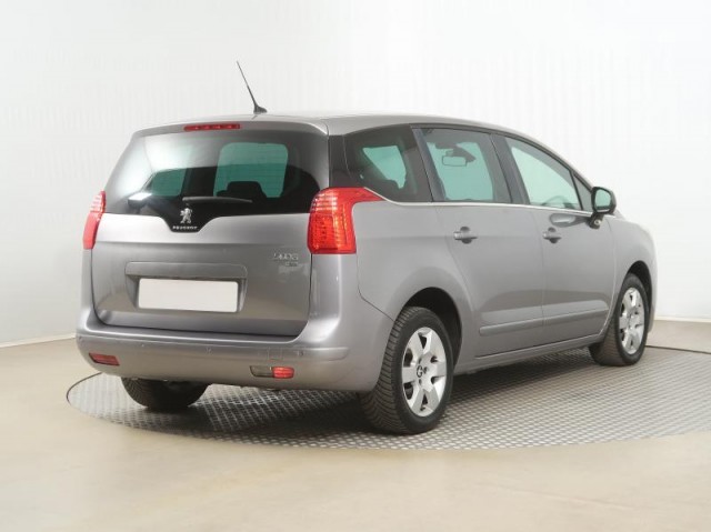 Peugeot 5008  1.6 HDi 
