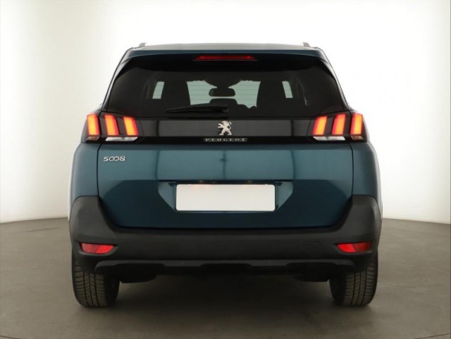 Peugeot 5008  PureTech 130 