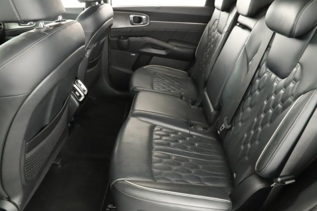 Kia Sorento  2.2 CRDi 