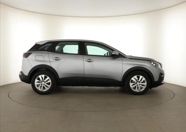 Peugeot 3008  1.2 PureTech 