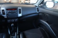 Mitsubishi Outlander  2.2 DI-D Intense