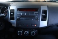 Mitsubishi Outlander  2.2 DI-D Intense