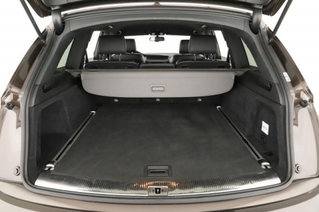 Audi Q7  3.0 TDI S-Line