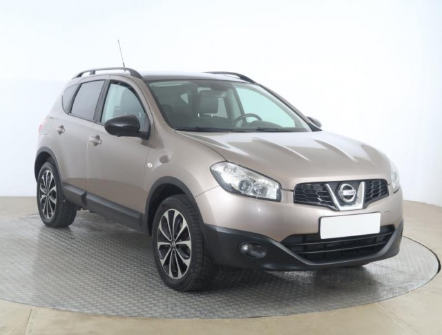 Nissan Qashqai  1.6 