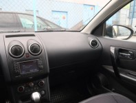 Nissan Qashqai  1.6 