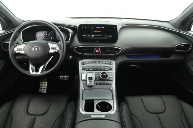 Hyundai Santa Fe  Hybrid Executive