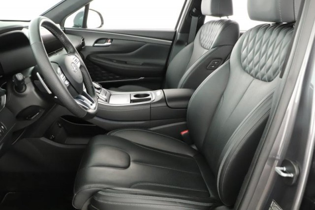 Hyundai Santa Fe  Hybrid Executive