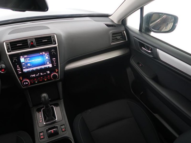 Subaru Outback  2.5 i 