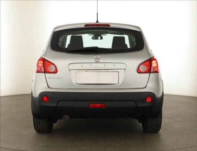 Nissan Qashqai  1.6 