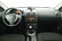 Nissan Qashqai  1.6 