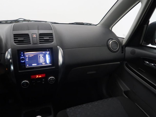 Suzuki SX4  1.6 VVT 