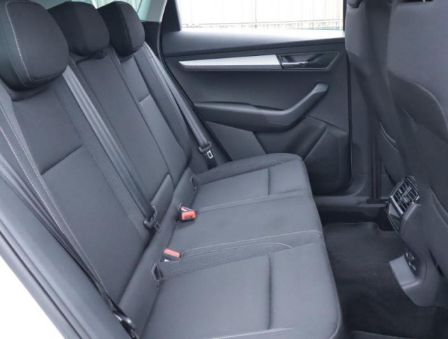 Škoda Karoq  1.5 TSI Fresh