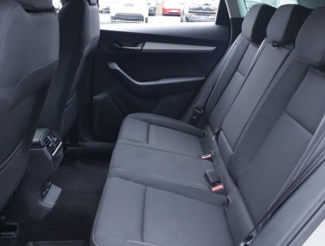 Škoda Karoq  1.5 TSI Fresh