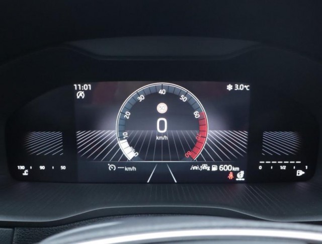 Škoda Karoq  1.5 TSI Fresh