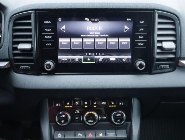 Škoda Karoq  1.5 TSI Fresh