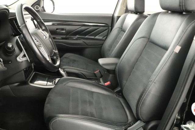 Mitsubishi Outlander  2.0 PHEV 