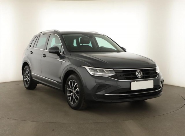 Volkswagen Tiguan  1.5 TSI Life