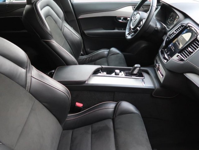 Volvo XC90  T8 Twin Engine AWD 