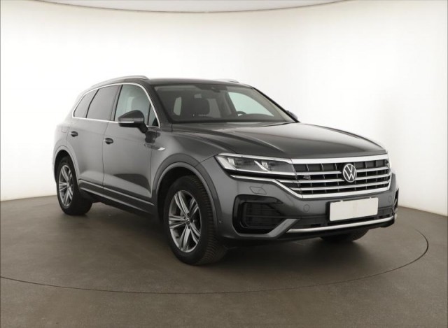 Volkswagen Touareg  3.0 TDI R-Line