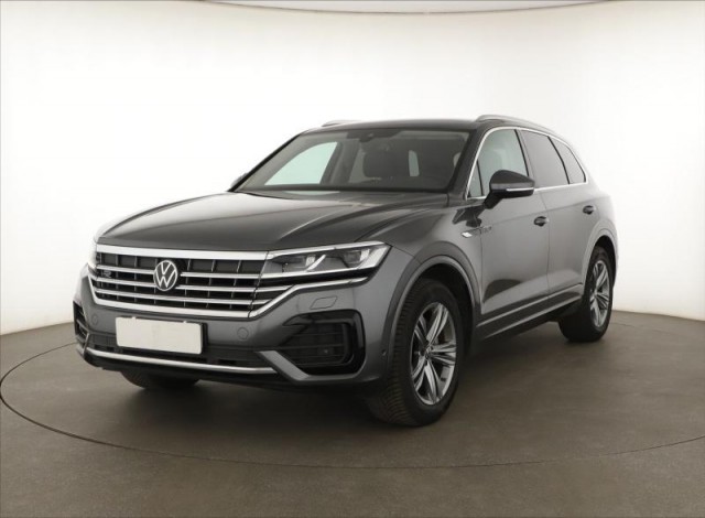 Volkswagen Touareg  3.0 TDI R-Line