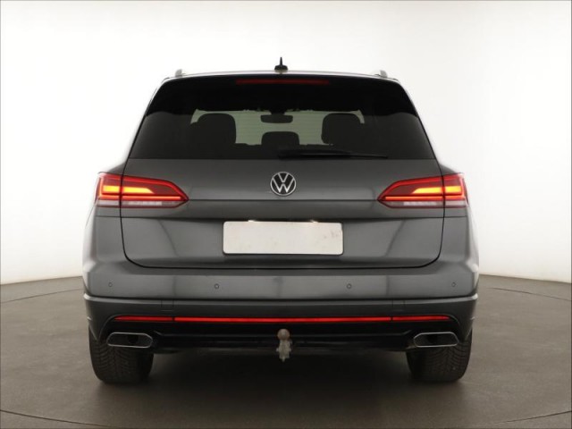 Volkswagen Touareg  3.0 TDI R-Line