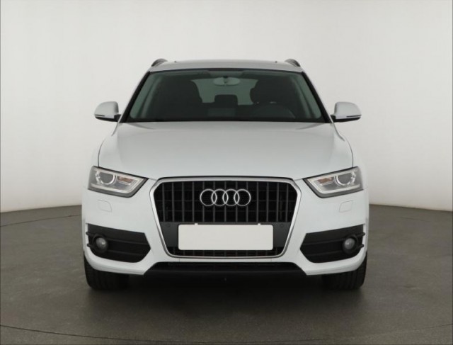 Audi Q3  2.0 TDI basis