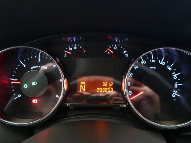 Peugeot 3008  1.6 HDi 