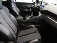 Peugeot 3008  1.2 PureTech 