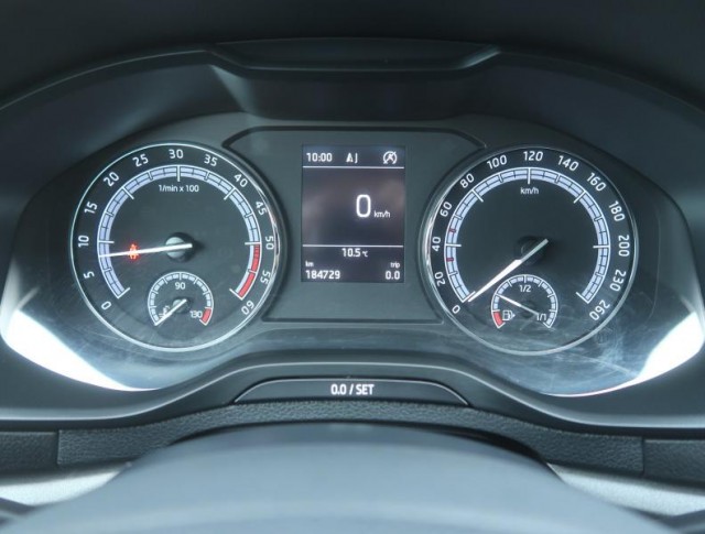 Škoda Karoq  1.6 TDI Ambition