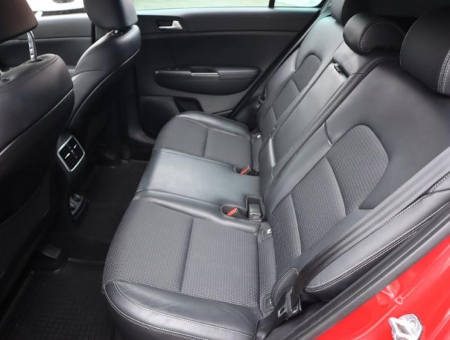 Kia Sportage  1.7 CRDi 