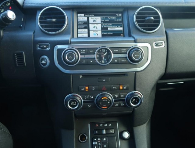 Land Rover Discovery  3.0 TDV6 SE