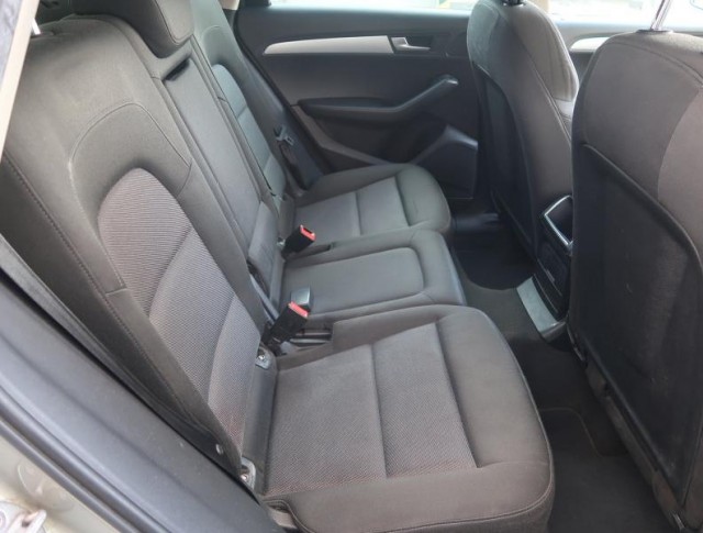 Audi Q5  2.0 TDI 